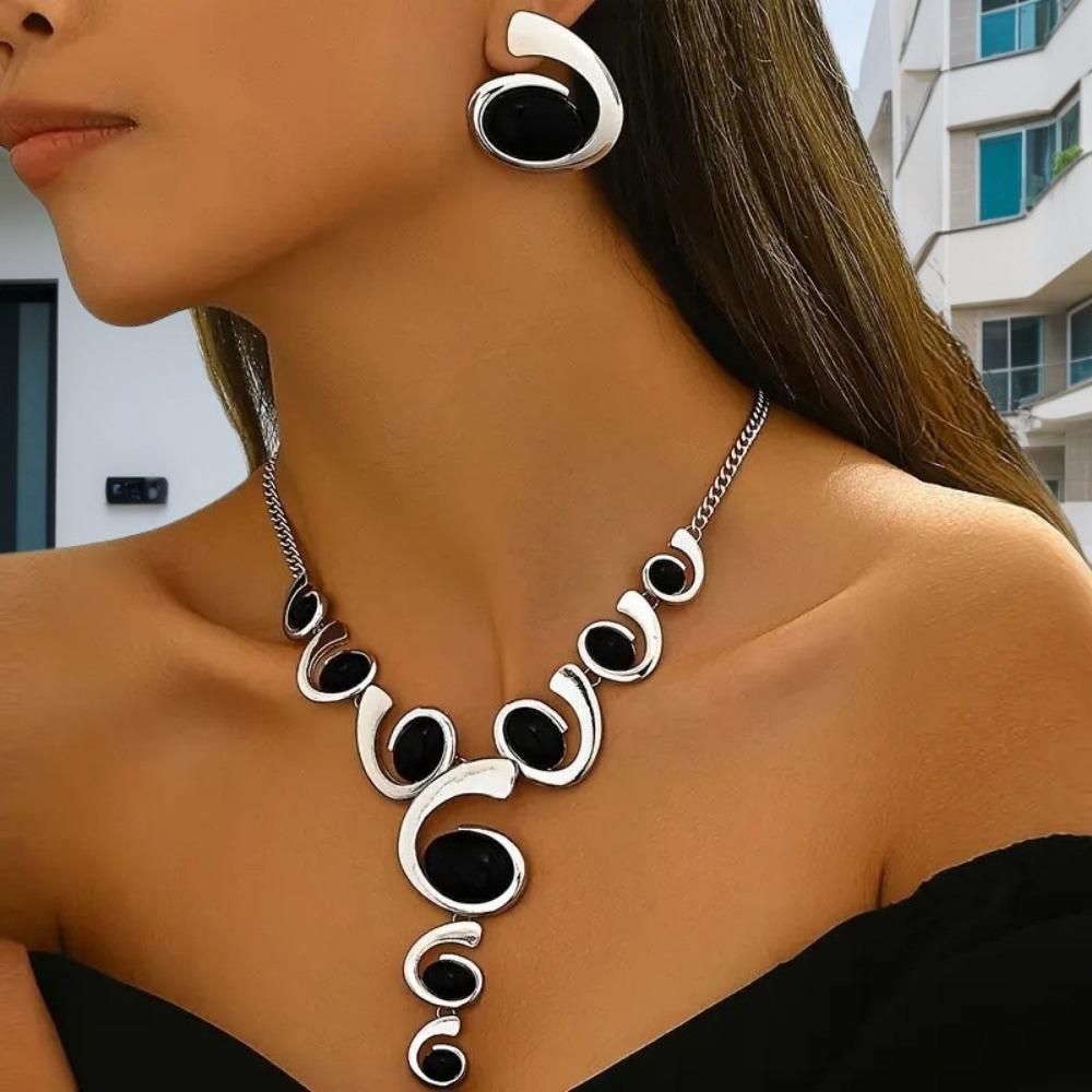 Alloy Spiral Snail Clavicle Chain Adjustable Charm Bridal Jewelry Elegant Women Choker