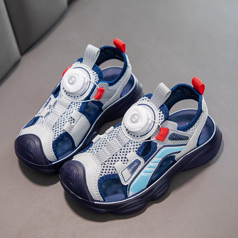 Мальчиковые сандалии Баотоу 2025 лето новые мягкие нескользящие детские пляжные туфли повседневные спортивные сандалии для детей среднего и старшего возраста