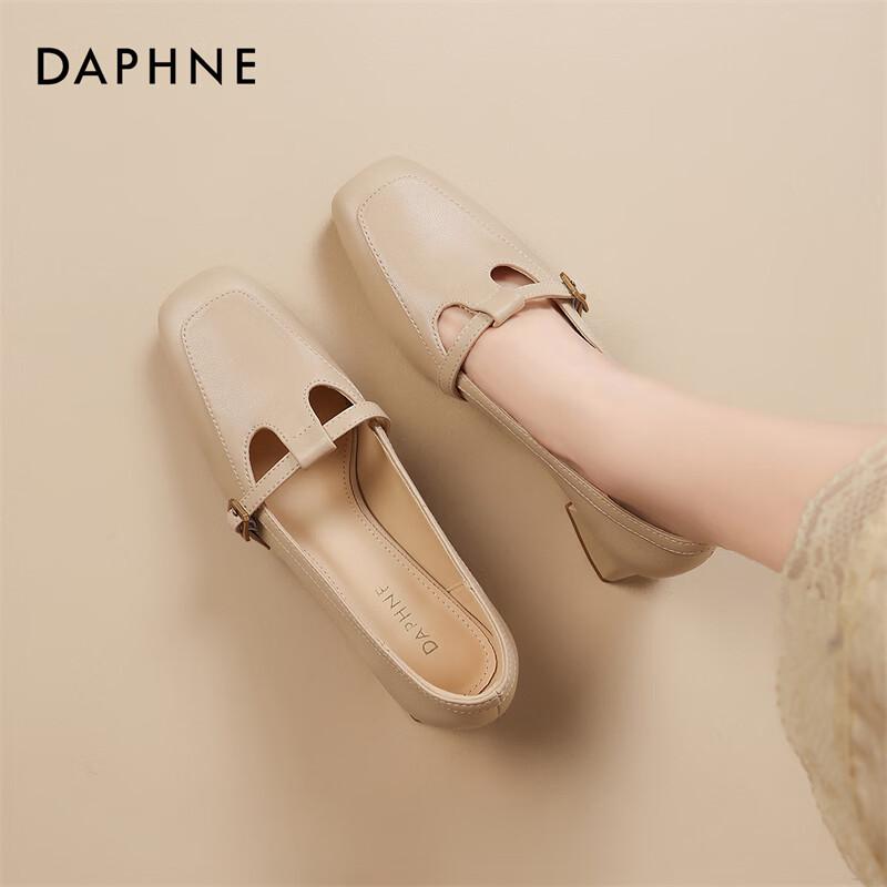 Туфли Мэри Джейн Daphne на массивном каблуке