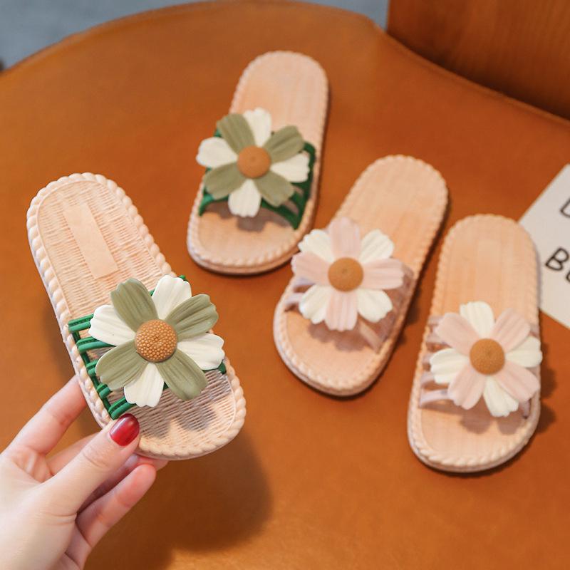 Girls’ Adorable Non-Slip Slippers & Sandals: All-Season Indoor/Outdoor Wear, Soft Bottom, Perfect for Kids