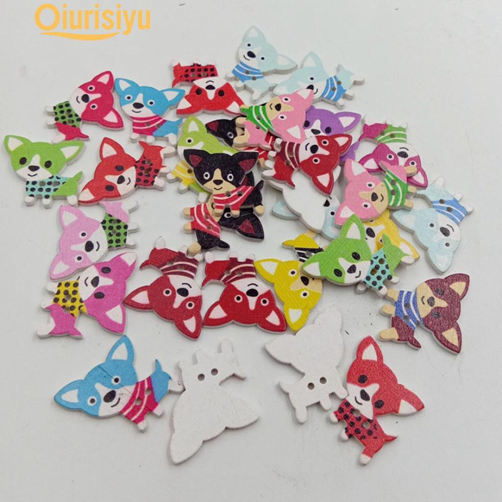 Набор ярких мультяшных пуговиц из дерева. 50 шт