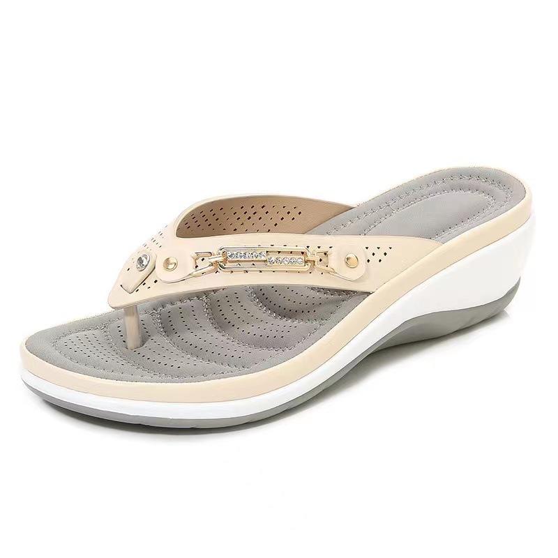 Slip-resistant Comfortable Stylish Lightweight Women's Shoes Women's Summer Outerwear Shoes Beach Sandals Slippers Big Size Fashion Casual Slippers