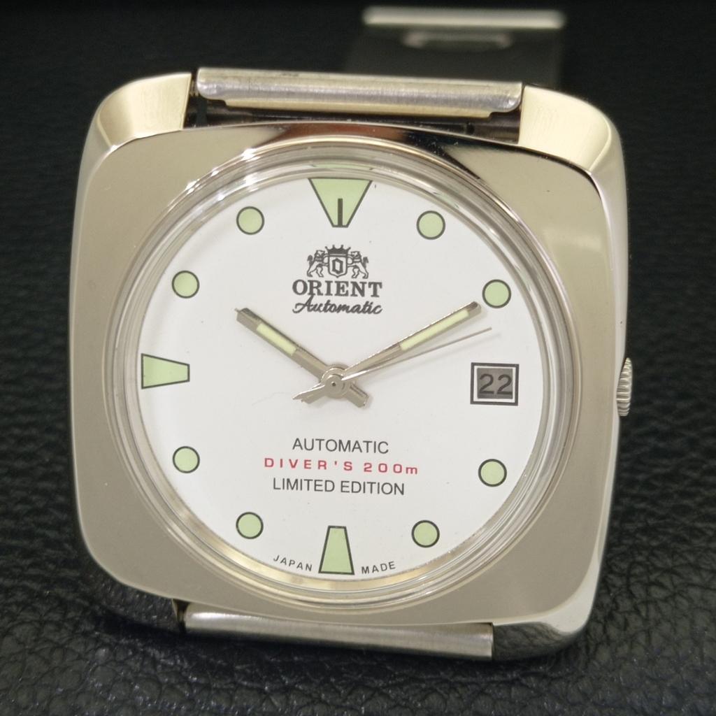 USED ORIENT AUTOMATIC 46943 JAPAN MENS VINTAGE WHITE COLOR DIAL WATCH A702205-5 R123-a702205
