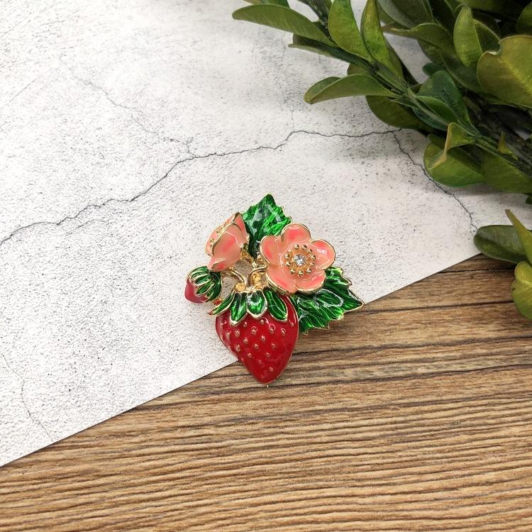 Forest Retro Fairy Tale Versatile Brooch Bee Pearl Temperament Brooch Pin Coat with Accessories