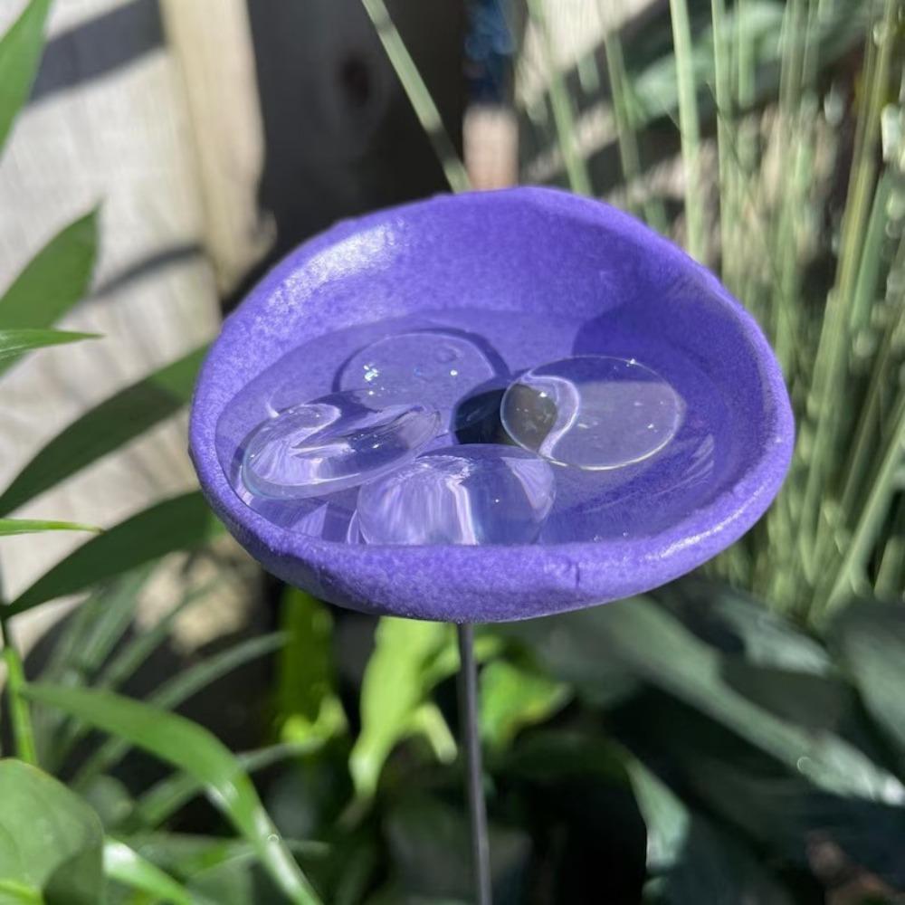 Metal Flower Bee Watering Station Water Dispenser Bird Feeding Cup Beekeeping Tools