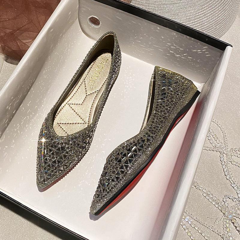 French pointed single shoes women's 2025 new shallow mouth rhinestone flat bottom soft sole four seasons butterfly flower ladyshoes temperame