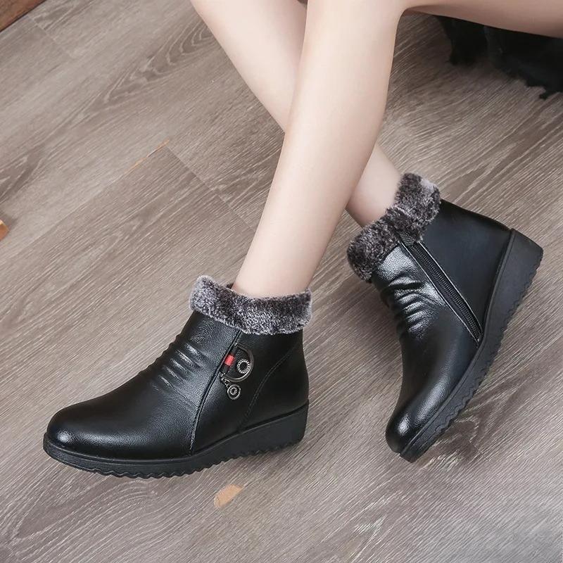 Winter New Fashionable Versatile Soft Soled Non Slip Women Boots Casual Minimalist Comfortable Insulation Women's Shoes