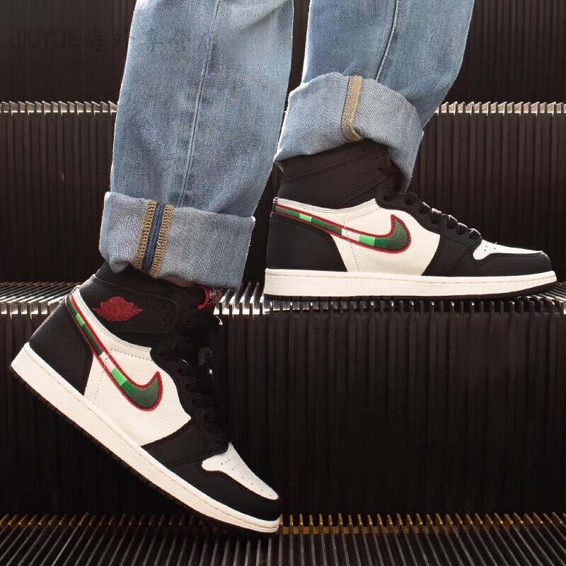 Jordan 1 Retro High Sports Illustrated A Star Is Born GS 575441-015