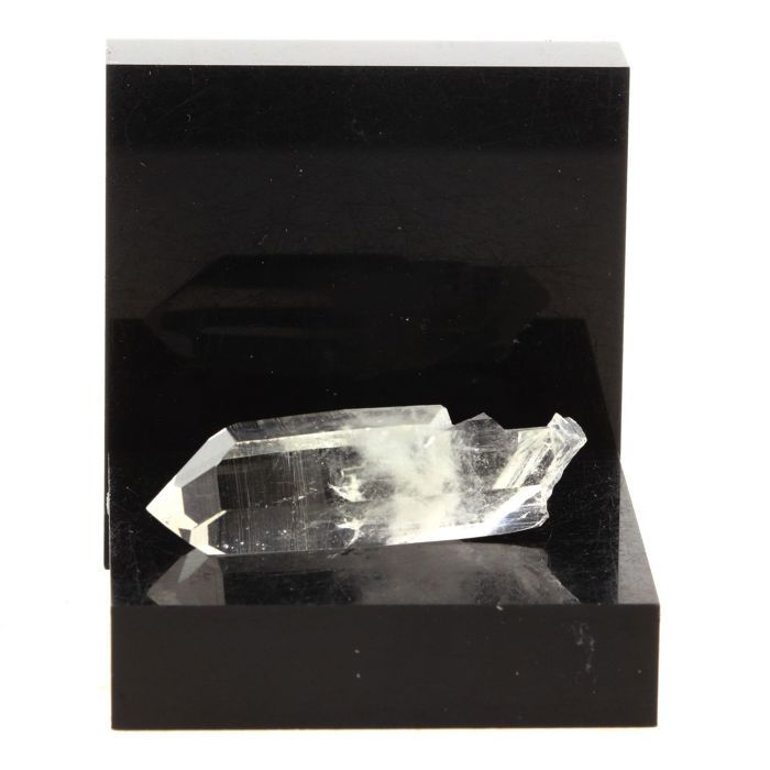 Pierres et Minéraux. Quartz. 21.11 ct. La Gardette Mine, Bourg d'Oisans, Isère, France.