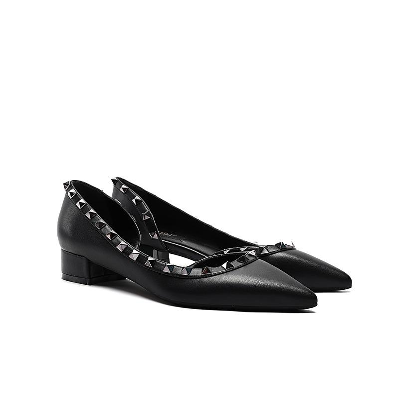 Новые туфли из лакированной кожи нюдового цвета с пустыми заклепками по бокам, с острым носком и толстым каблуком, туфли-лодочки, туфли на среднем каблуке, детская трендовая обувь