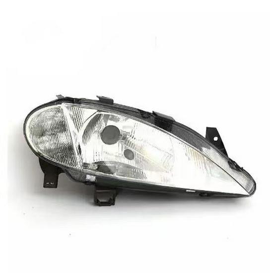 Накладка на переднюю фару Renault Megane 99-01