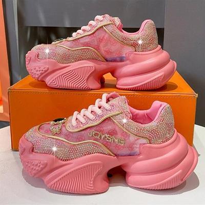 Новые женские туфли на платформе 2024 года, кристальные туфли на толстой подошве белого и серебристого цвета, блестящие кроссовки с кристаллами, трендовые повседневные кроссовки