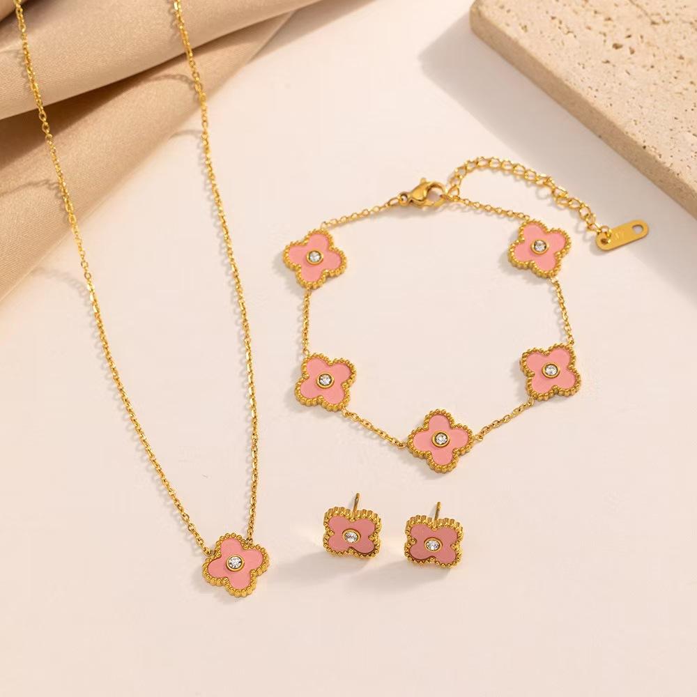 Fanhua Jewelry Waterproof 18K Gold Plated Stainless Steel Four Clover Bracelet