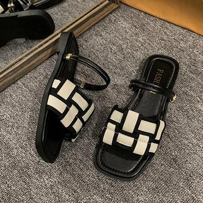 Новые трендовые летние женские тапочки на плоской подошве, повседневная обувь, шлепанцы с открытым носком, дизайнерские модельные сандалии, пляжная модная женская обувь, шлепанцы