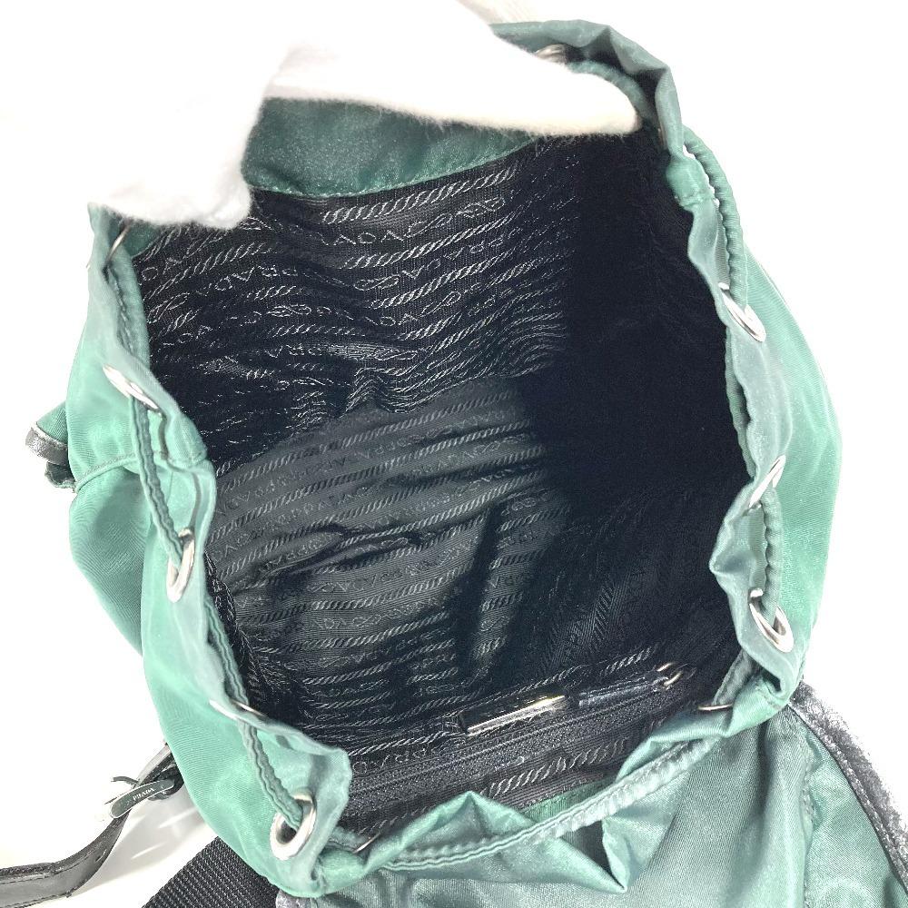 Prada Двухцветный треугольный логотип Рюкзак Кожа / Нейлон Зеленый/Черный