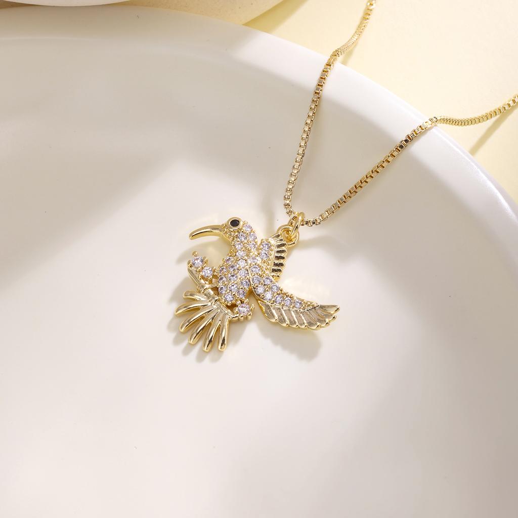 Nidin Shiny Cubic Zirconia Hummingbird Pendant Necklace Crystal Bird Neck Chain Cute Animal Jewelry For Women Party Wedding Gift