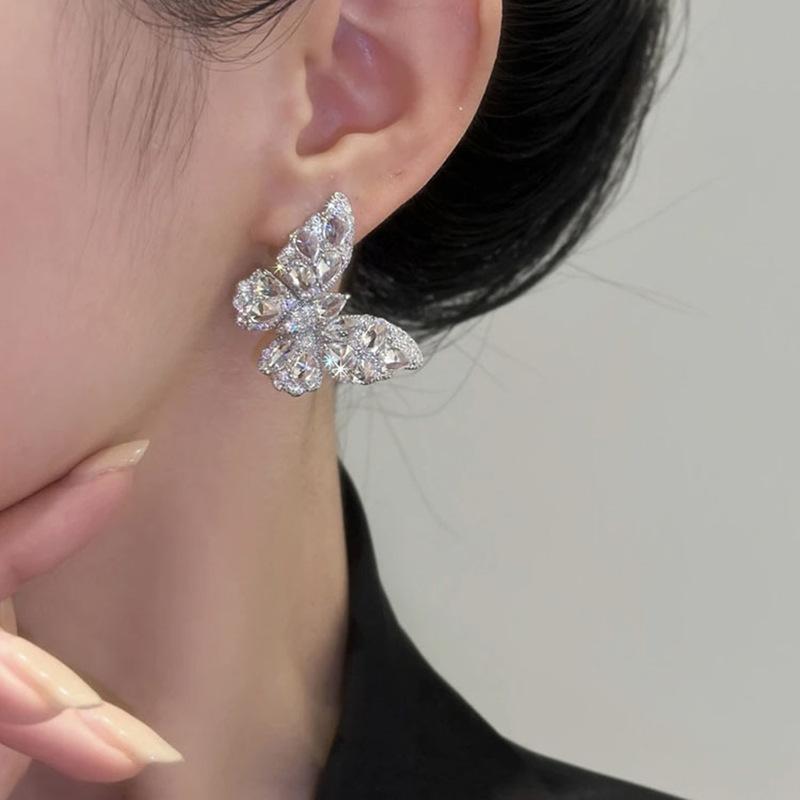 Silver Needle Diamond Zircon Butterfly Earrings Light Luxury Temperament Design Sense Earrings Personality Fashion Cold Wind Earrings