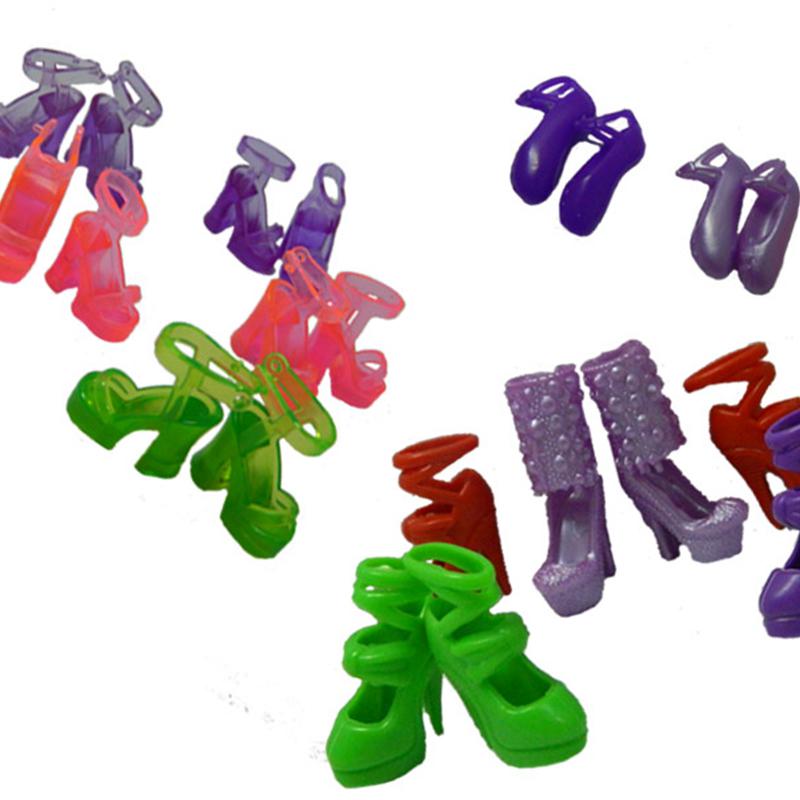 Обувь для куклы Барби. 60 пар