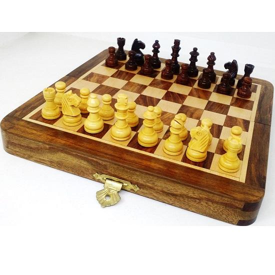 Wooden Magnetic Chess Set Of 17.78 Cm Foam Slotting For Chess Pieces