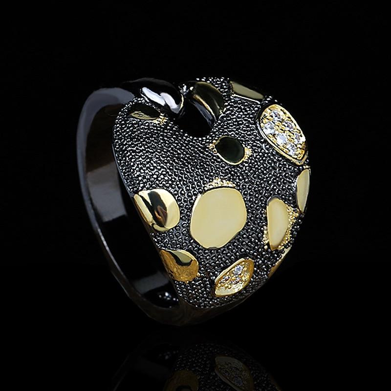 Unique Exaggerated Geometric Hollow Ring Black Gold Two-tone Zircon Ring Elegant Women's Black Gold Jewelry Party Ring AVE