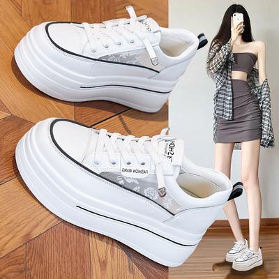 Белые туфли на толстой подошве для женщин, весенняя спортивная повседневная обувь, универсальные туфли на плоской подошве, увеличивающие рост, для женщин