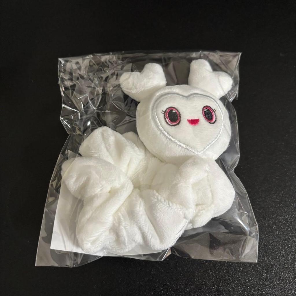 [USED] TWICE Dahyun THIS IS FOR Seoul Concert Scrunchie LOVELY