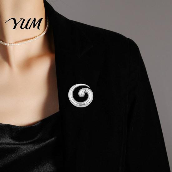 Geometric Spiral Brooch Minimalist Pin, Art Badge for Men Pin Women, Decorative Alloy Coats Suits Sweaters Scarves Modern Jewelry