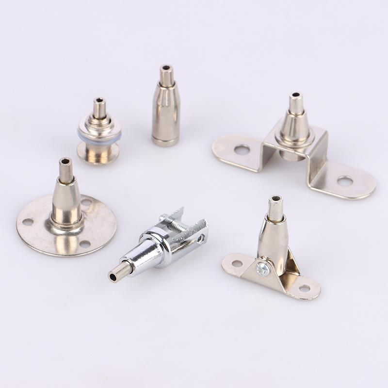 Установка афиши замка стального троса потолочной вешалки соединяя подвес