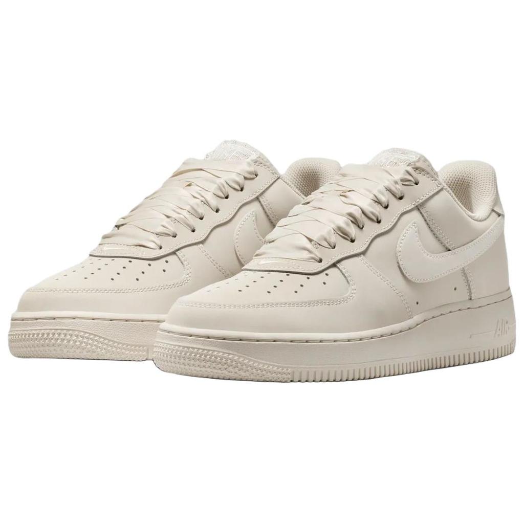 Nike Кроссовки женские Nike Air Force 1 Retro Premium Oatmeal Кремовый Бледно-Слоновая кость IR0871-100