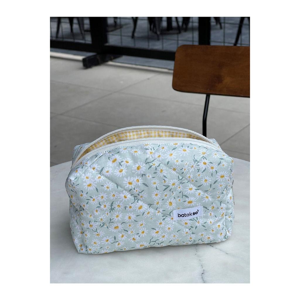 Косметичка с узором «Белая ромашка» — большой размер