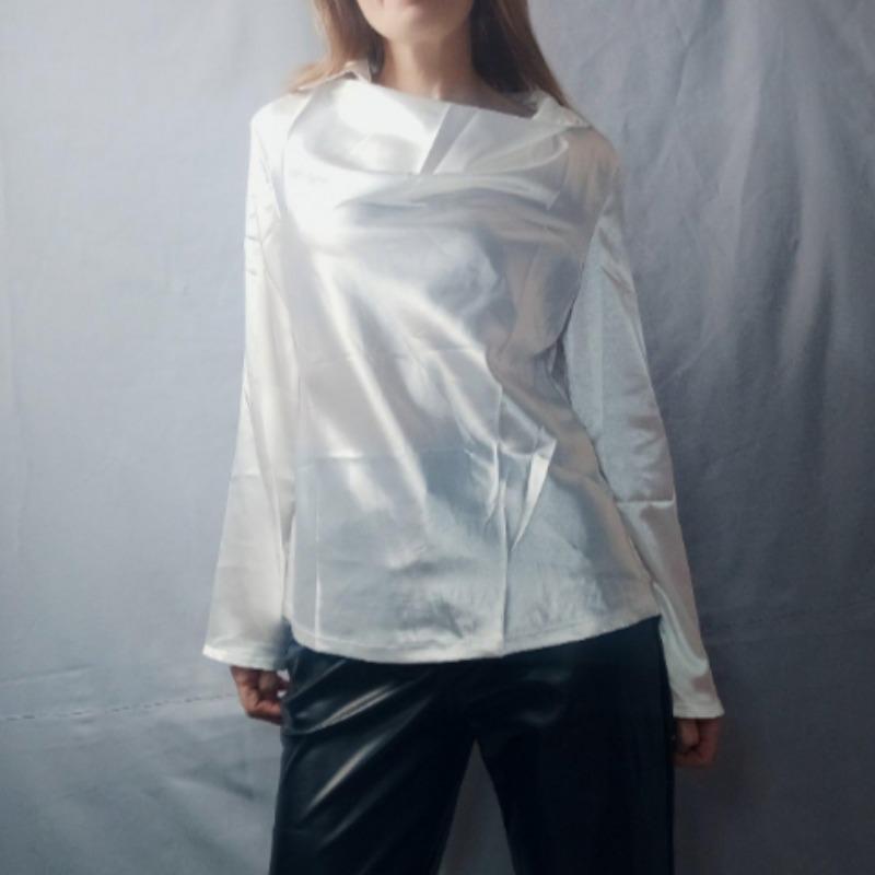 Простая и элегантная женская рубашка с принтом и воротником-качели