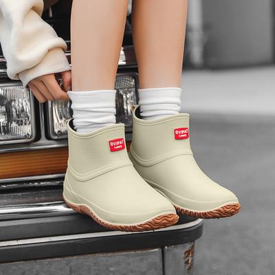 Дождевая обувь женская короткая резиновая обувь носить нескользящие водонепроницаемые сапоги на толстой подошве бархатные короткие уличные дождевые сапоги женские