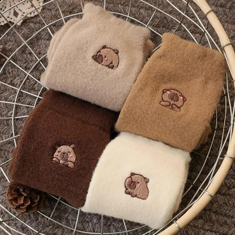 Women Winter Thermal Mink Socks Cartoon Capybara Print Soft Warm Fleece Comfortable Plush Socks Kawaii Sleep Floor Mid Tube Sock