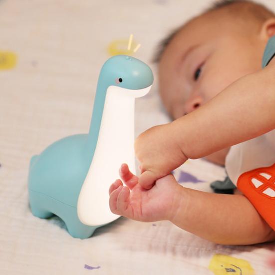 1 комплект лампы в виде динозавра, креативная светодиодная мерцающая форма, бесплатный очаровательный внешний вид, перезаряжаемая подсветка для защиты глаз