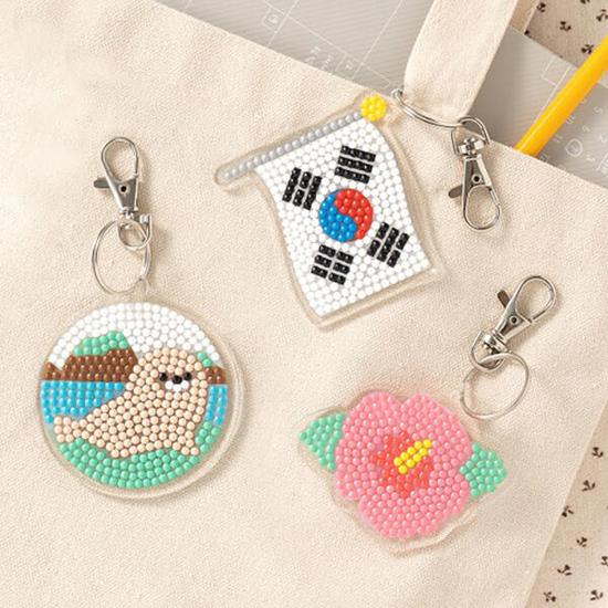 Art Box/Claypia 182 Minhwa Shop Korea Jewelry Cross Stitch Keyring