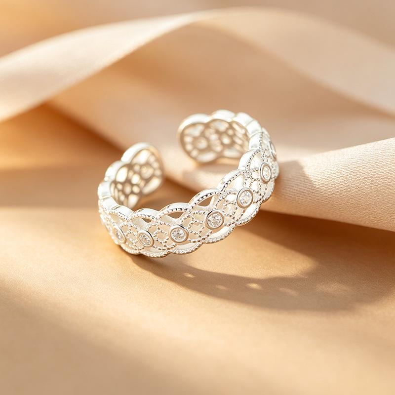 Кружевное полое кольцо, инкрустированное бриллиантами, с изысканным нишевым дизайном в стиле Ins для интернет-знаменитости