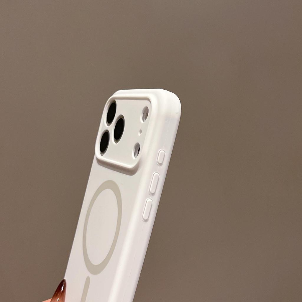 Магнитный чехол из жидкого силикона для iPhone 16/17 Pro Max - Полное покрытие, Защита от падений.