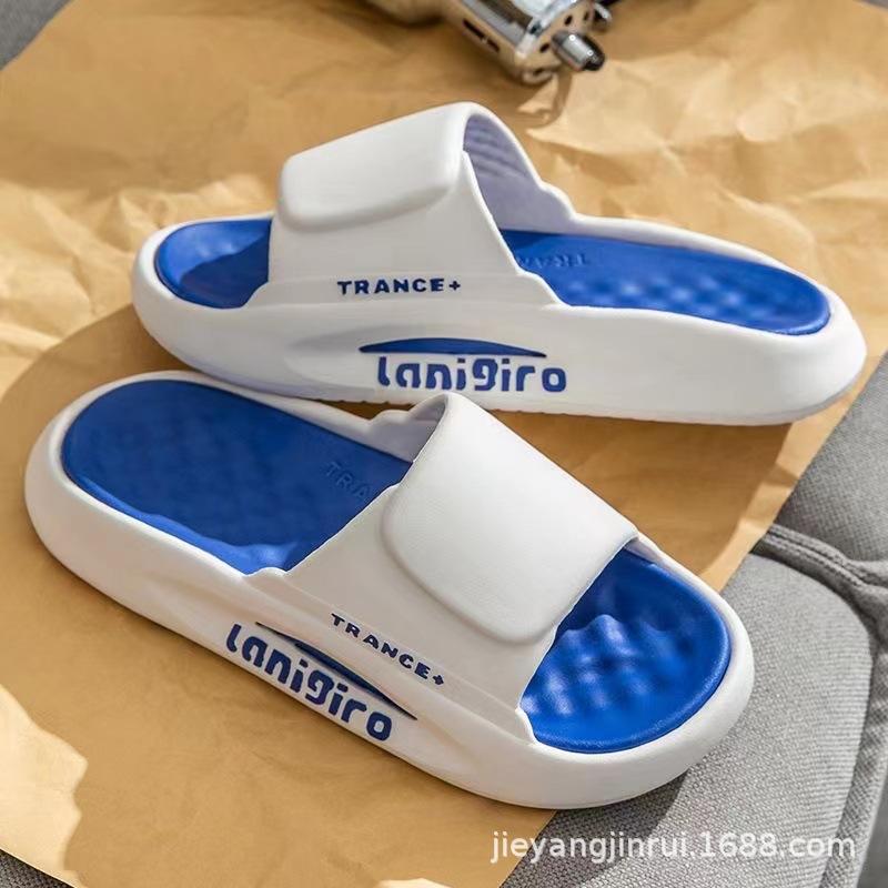 Летние модные мужские тапочки. Носите тапочки корейской версии. Мужские модные домашние и уличные сандалии для пар. Мужские пляжные шлепанцы.