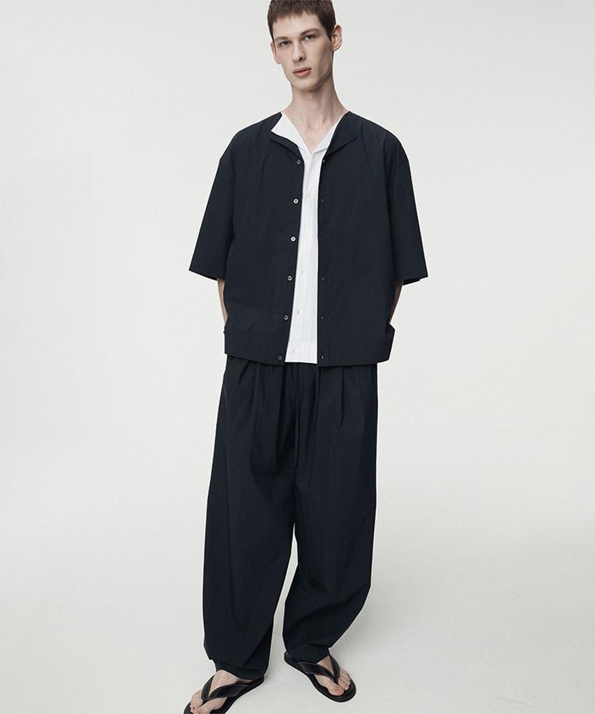 UMARMUNG Lightweight Cotton Oval Silhouette Pants_Navy