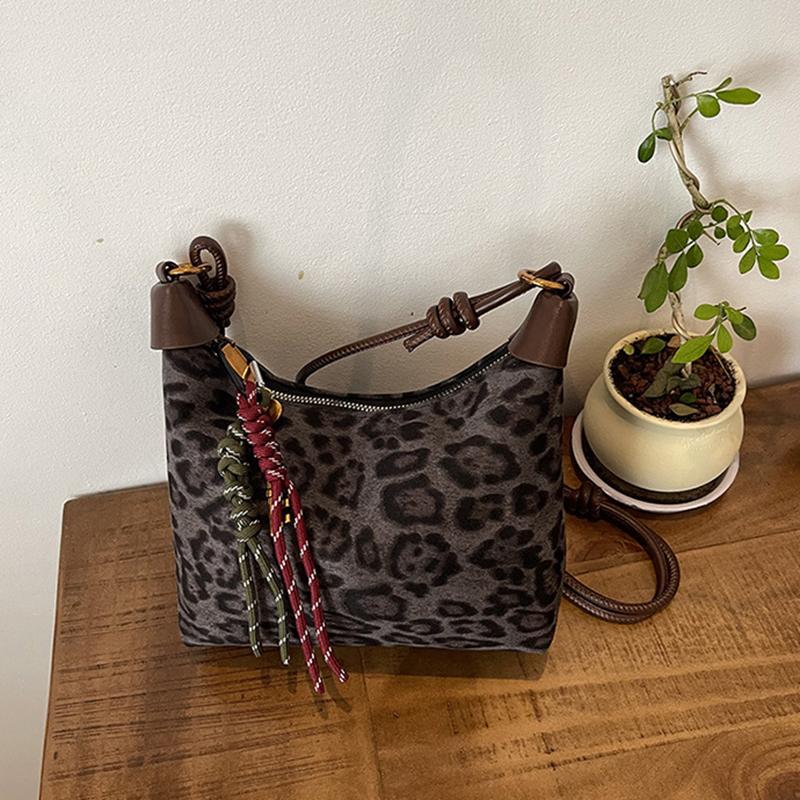 Вместительная замшевая сумка на молнии через плечо, однотонная, модная, трендовая сумка-тоут, мягкая строчка, простая подвеска, сумочка ARI