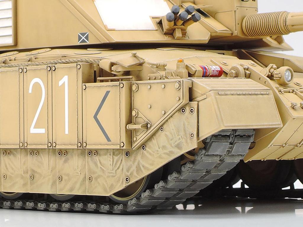 Tamiya Серия военных миниатюр 274 Основной боевой танк Британской армии Challenger II Версия Иракской войны Пластиковая модель-конструктор 35274 1/35 №