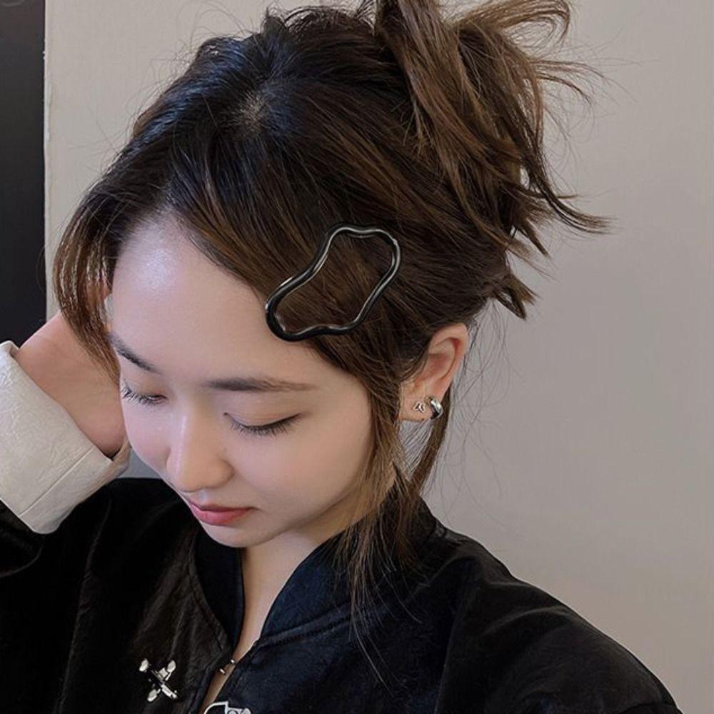 Geometric Cloud Hair Clip Hollow Hollow Metal Hairpin Sweet Clouds Bb Clips Photograph