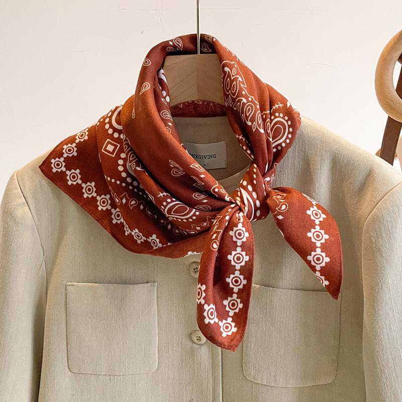 Chessboard plaid 71CM cotton and linen silk scarf small square scarf women's spring and autumn summer thin scarf scarf linen headscarf belt