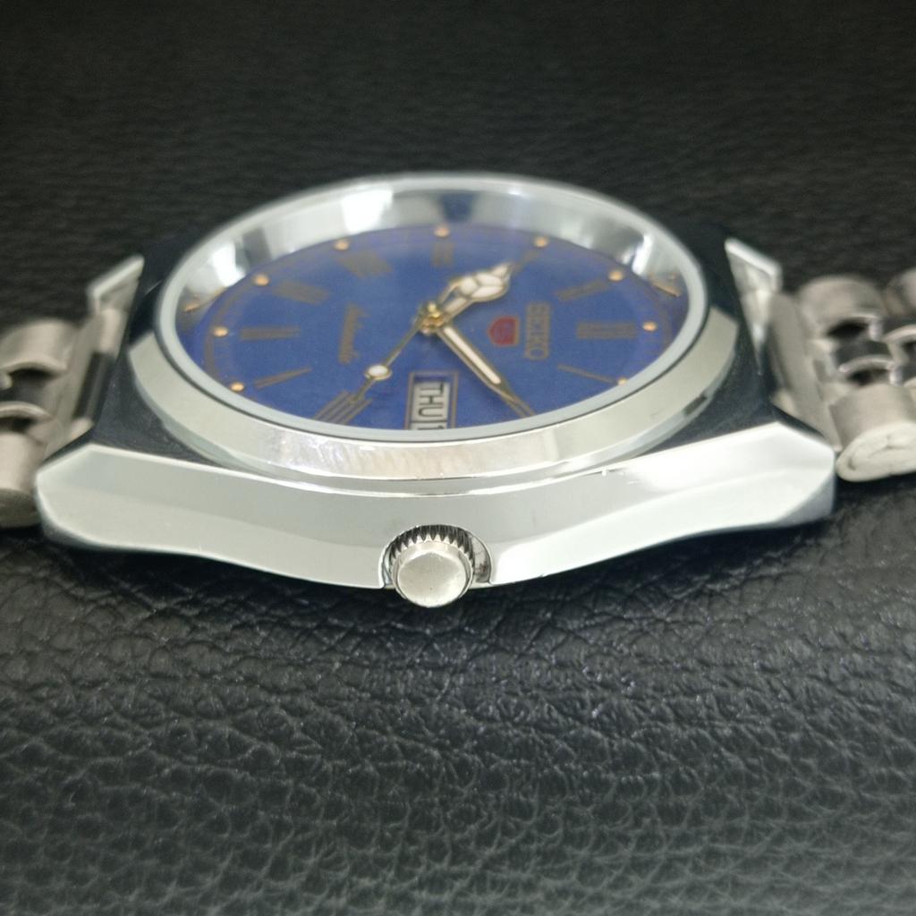 ВИНТАЖНЫЕ ОТРЕМОНТИРОВАННЫЕ МУЖСКИЕ АВТОМАТИЧЕСКИЕ ЧАСЫ SEIKO 5 ЯПОНИЯ С РИМСКИМИ ЦИФРАМИ a442636-1