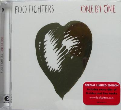 CD FOO FIGHTERS - One By One - Китай (Бонусный CD)  82876533112 RCA 2002 EU Рок Б/У