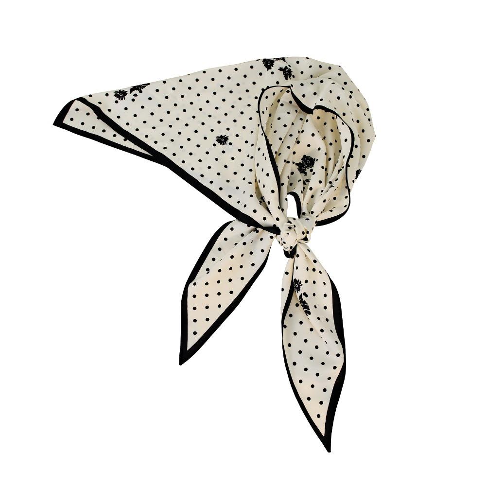 Polka Dot Daisies Scarf Advanced Shawl Trendy Hip Curtain for Women