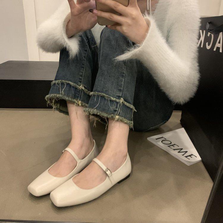 Туфли Мэри Джейн для женщин Весна Новые плоские квадратные носки Небольшой носок One Word Temperament Одиночные туфли для женщин