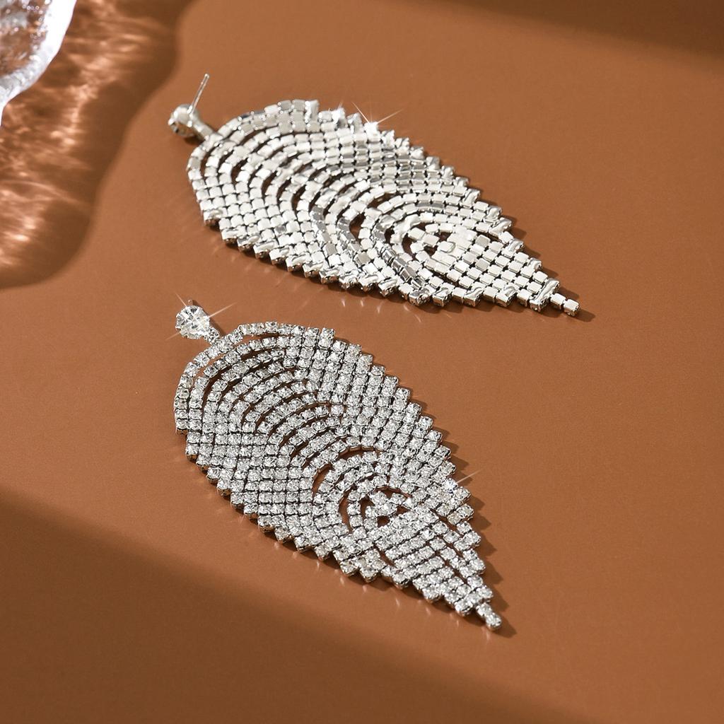 Heavy Industry Fashion Light Luxury Feather Tassel High-End Earrings Women'S Full Diamond Dress Wedding Dress Earrings Stud Earrings Accessories