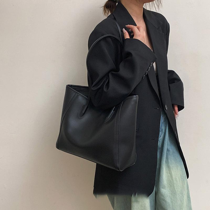 Ретро сумка большой вместимости женская сумка 2025 новая трендовая корейская версия универсальная сумка-тоут модная наплечная сумка для поездок на работу