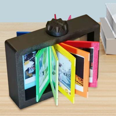 Вращающаяся фоторамка Yousheng 3D-печать Фотокарусель Вращается и переворачивает страницы Держатель для фотографий Настольное украшение для демонстрации организации фотографий